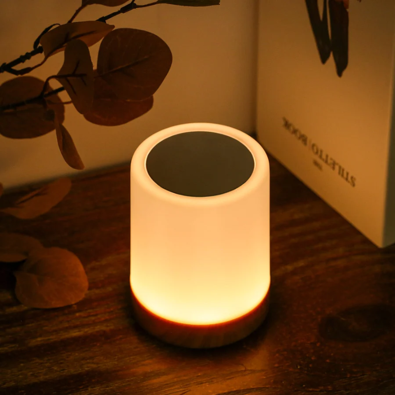 Dimbare nachtlamp met strak design