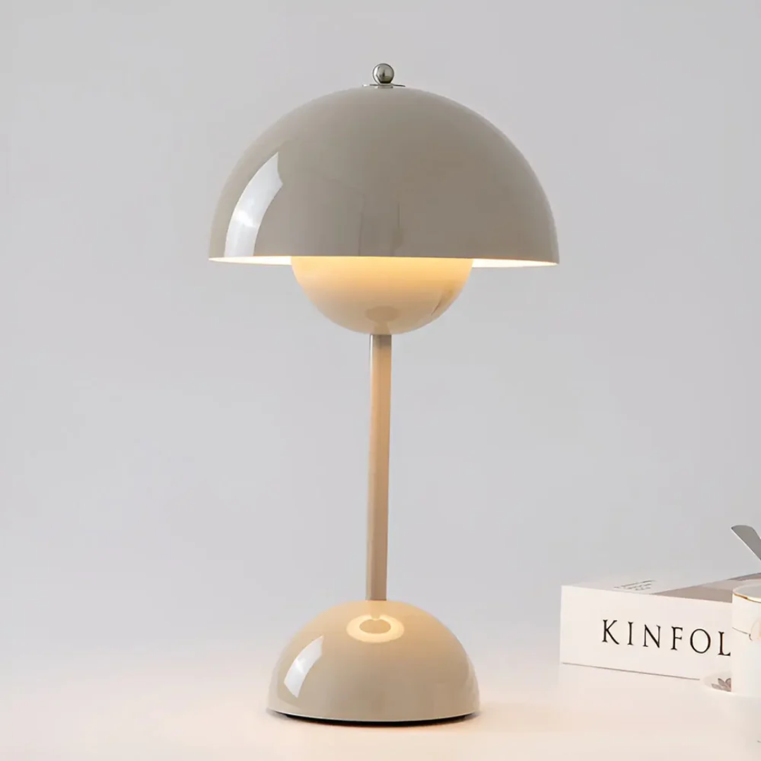 Scandinavische tafellamp met luminous flair