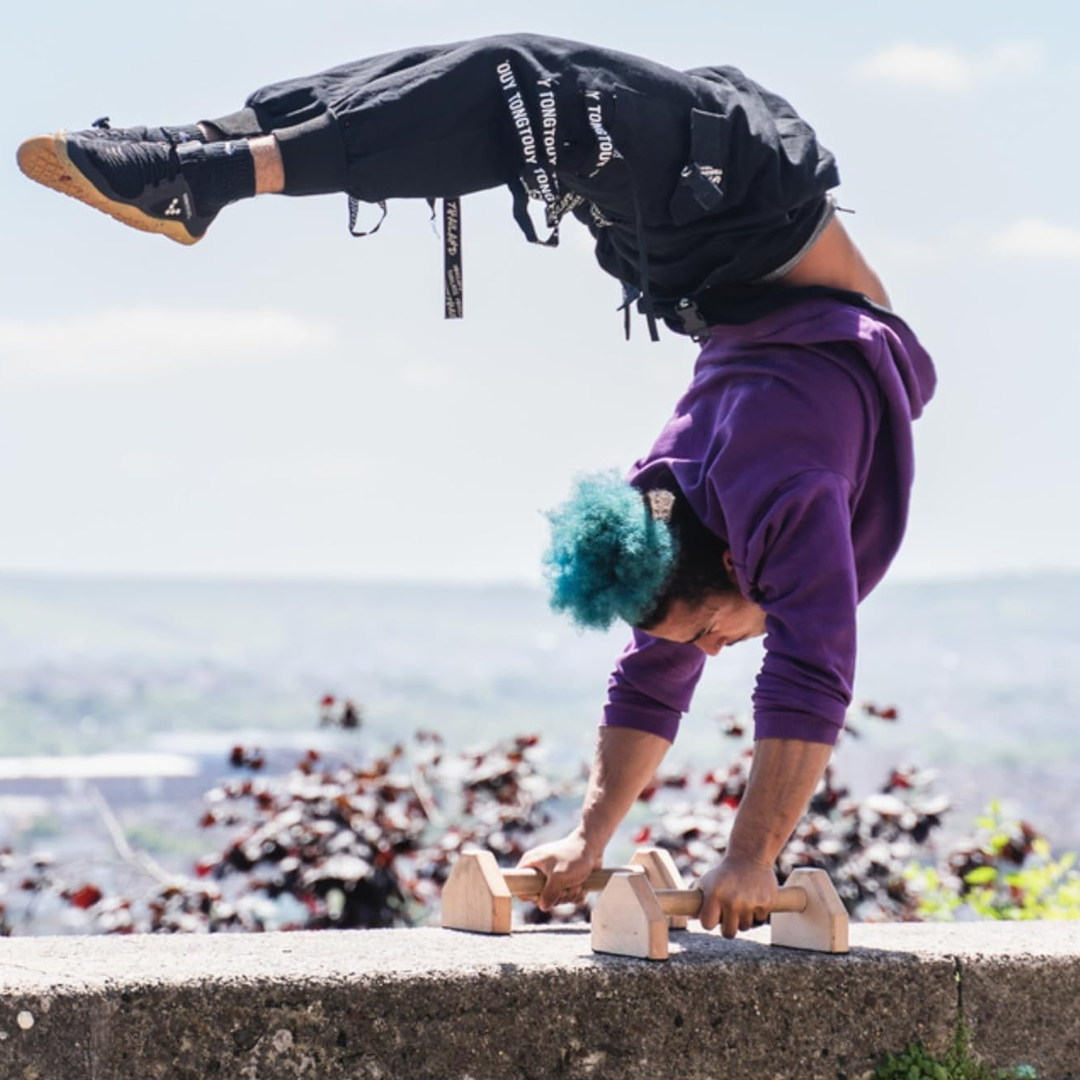 Houten parallettes voor push-ups en calisthenics