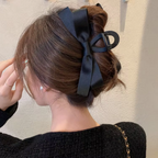 Grote haarklemmen met satijnen strik