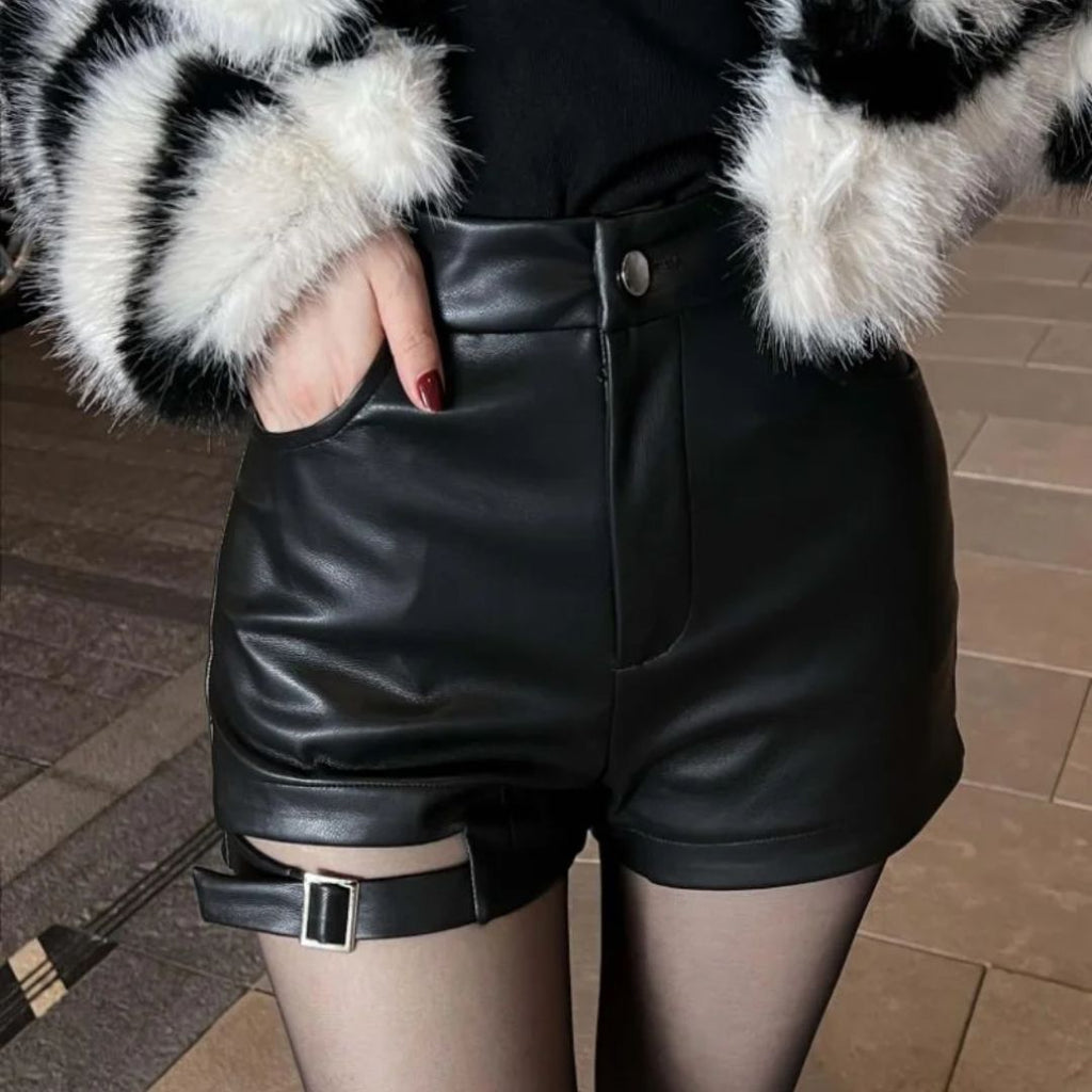 Naomi leren short