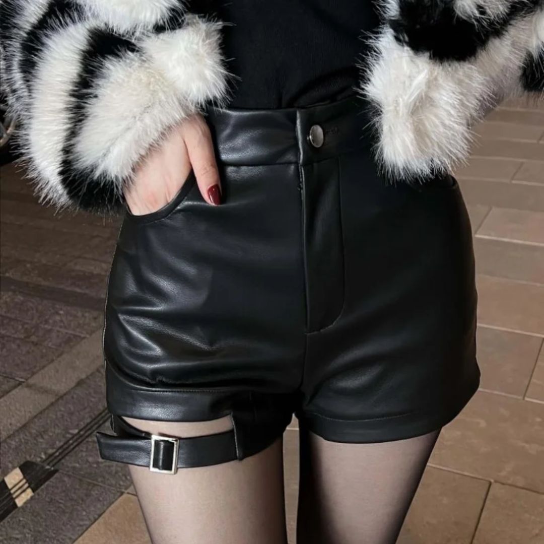Naomi leren short