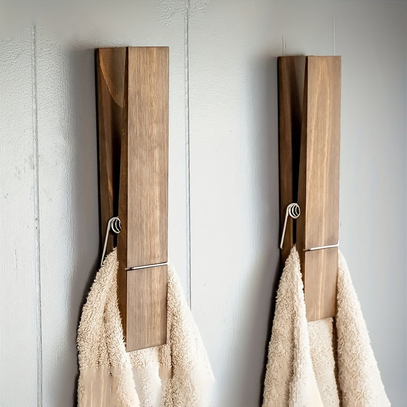 Wandgemonteerde houten handdoekhouder