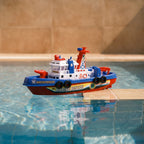 Brandweerboot met waterkanon