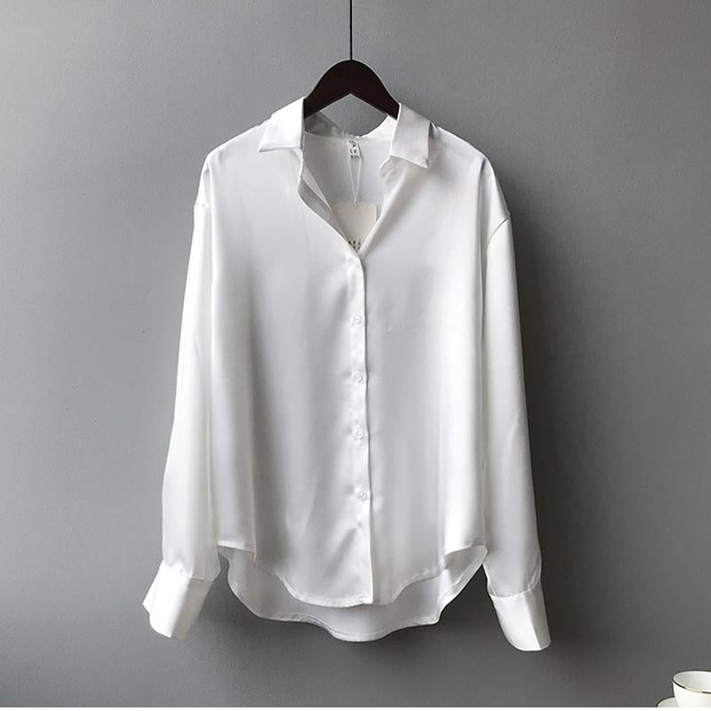 Doetje | Zijden damesblouse met extra lange mouwen
