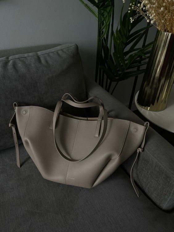 Ruime totebag met binnenzakken