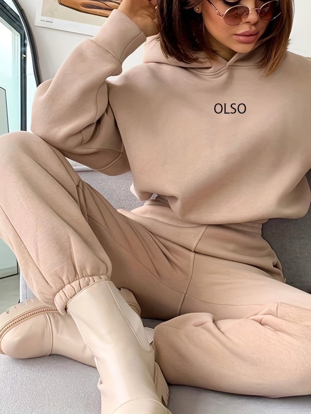 Casual tweedelige set met stijlvolle letterprint