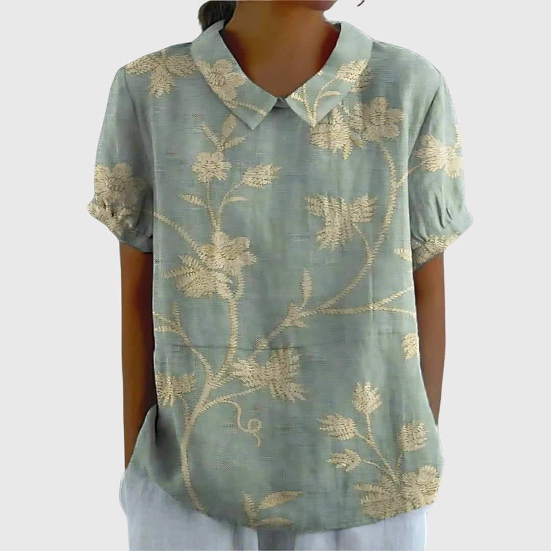 Lidwina | Lichte damesblouse met bloemenprint en korte mouwen