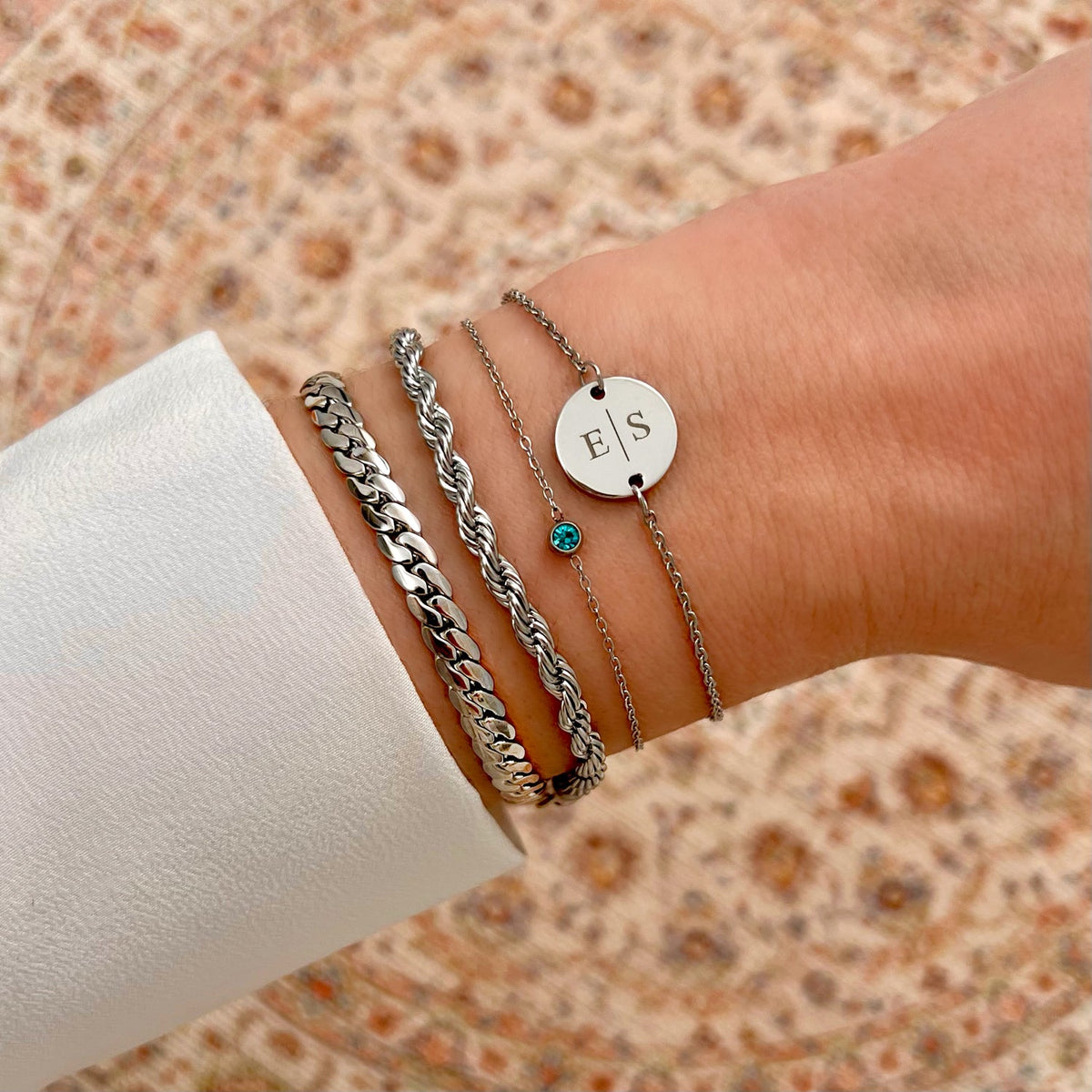 Ronde geboortesteenarmband met edelsteen