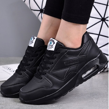 Lichte sneakers van splitleer met luchtkussen