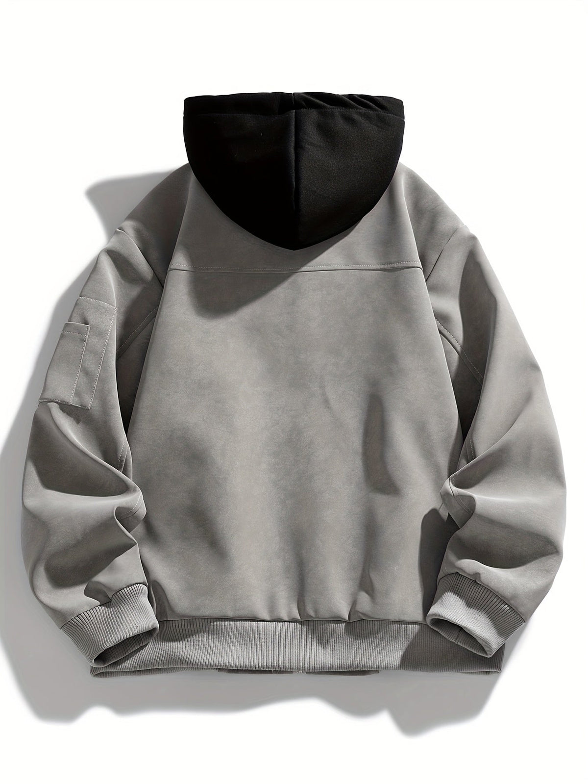 Jack met capuchon, klepzakken en mouwzak