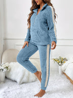 Zachte pluche lounge pyjama set met kleuraccenten