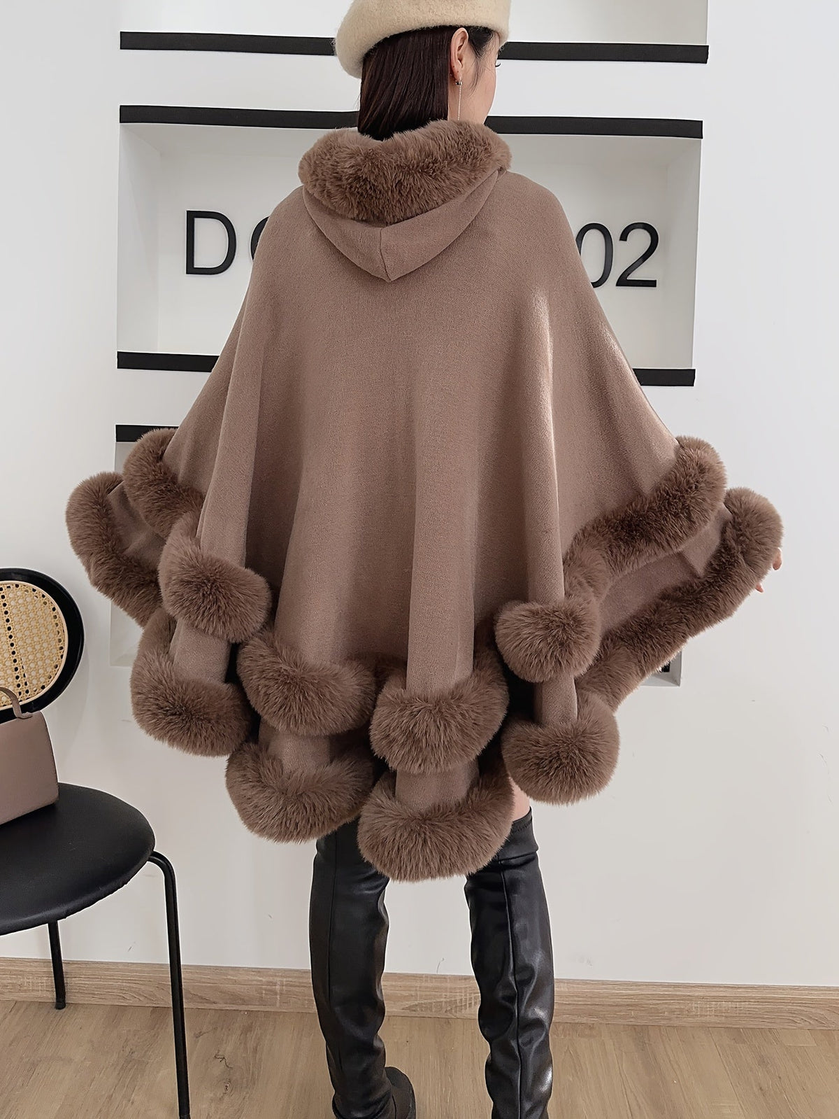 Oversized furry cape jas voor vrouwen — afbeelding 9