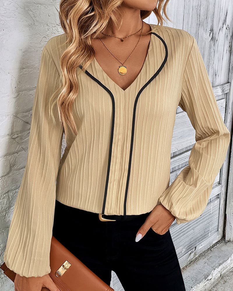 Blouse met lange mouwen en V-hals — afbeelding 1