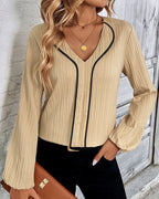 Blouse met lange mouwen en V-hals — afbeelding 1