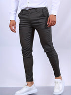 En comfortabele heren chino