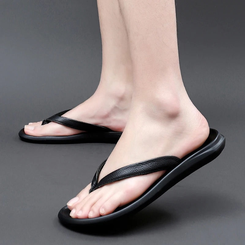 Antislip & stijlvolle herenslippers van leer voor de zomer