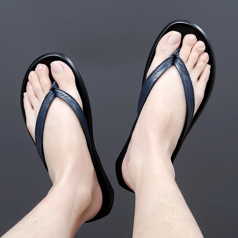 Antislip & stijlvolle herenslippers van leer voor de zomer