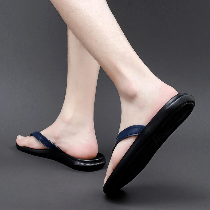 Antislip & stijlvolle herenslippers van leer voor de zomer