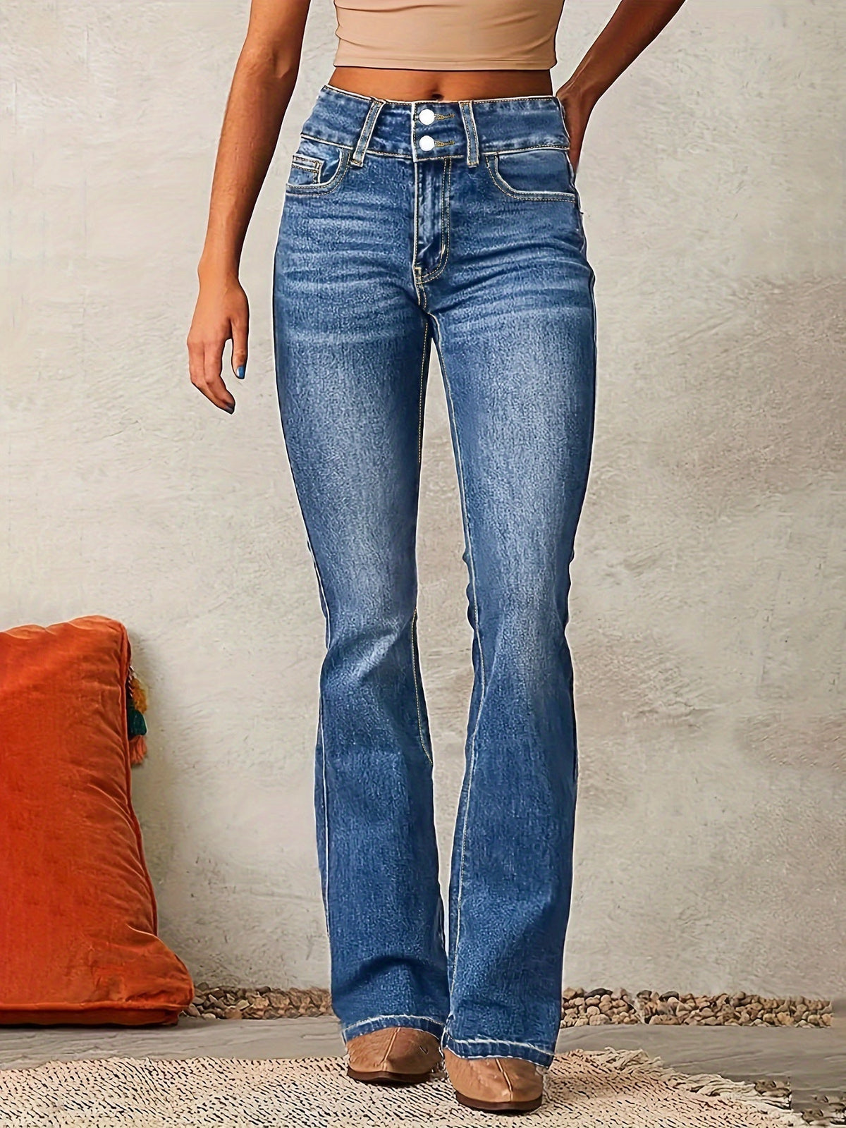 Alessia | Damesjeans met hoge taille en uitlopende pijpen