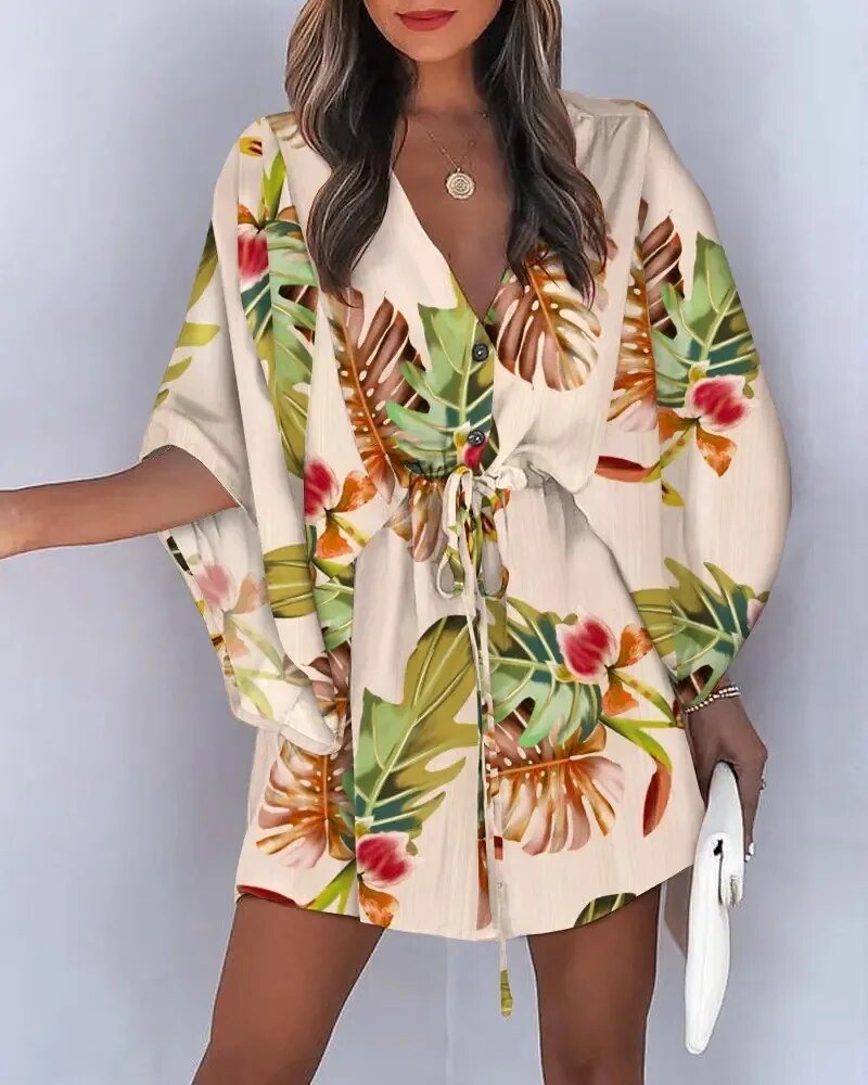 Zomerkleed met V-hals en ruche mouwen