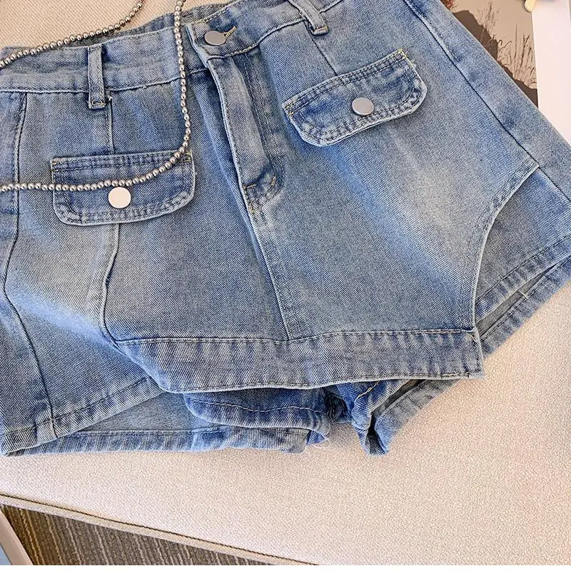 Sarah plus size denim short