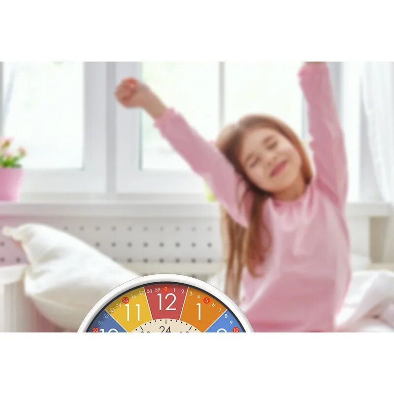 Speelse kinderwekker met educatieve puzzelfunctie