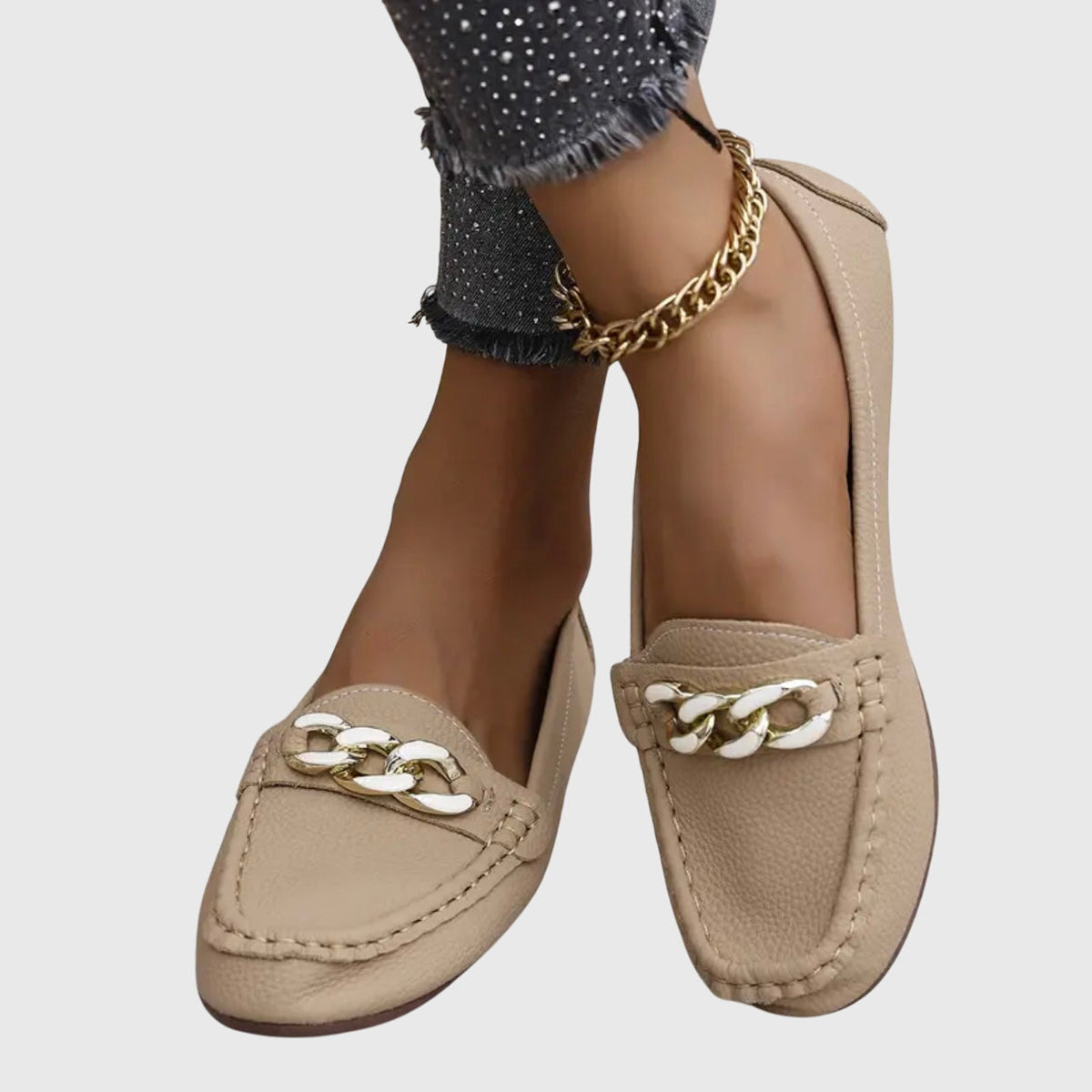 Damesloafers met goudkleurige ketting en zachte binnenzool