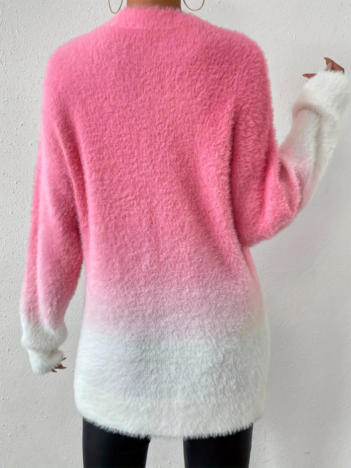 Gegradueerde kleur crew neck fuzzy trui