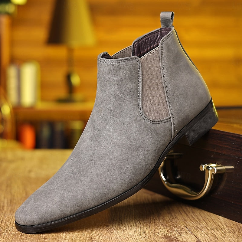 Chelsea boots met elastische zijpanelen en lage hak
