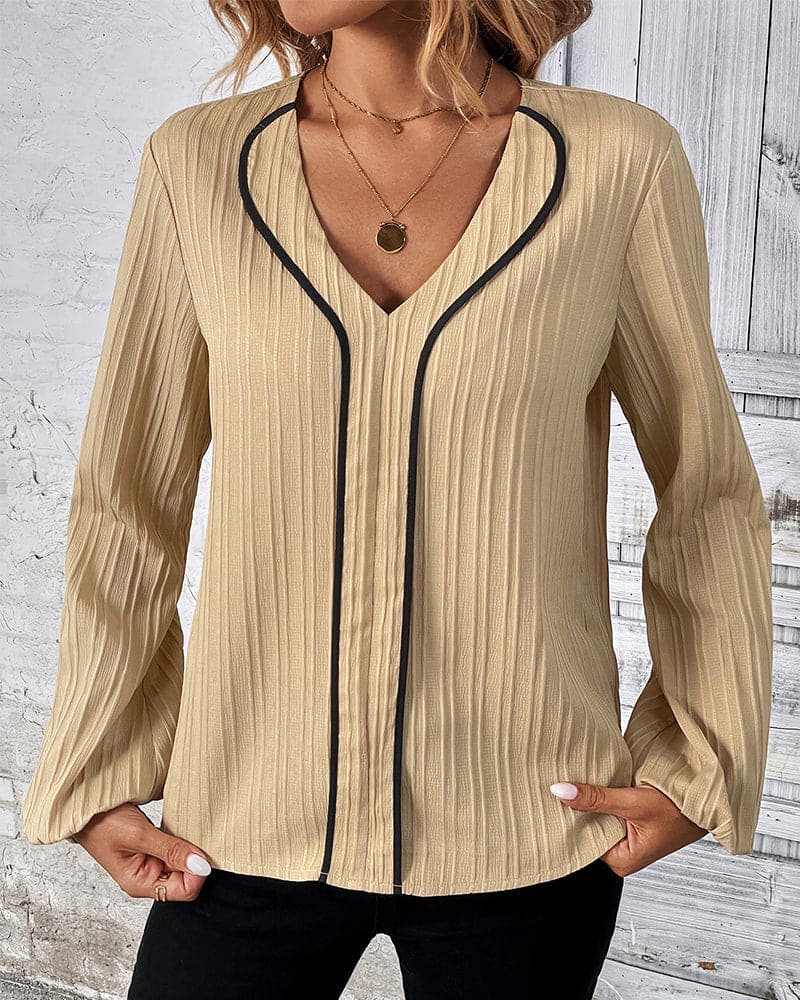 Blouse met lange mouwen en V-hals