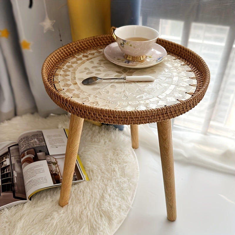 Scandinavische rotan bijzettafel