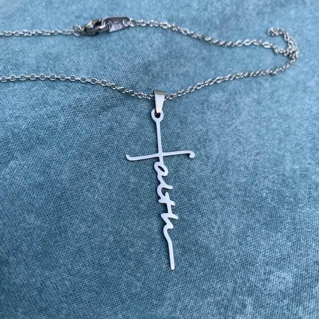 Faith hanger met ketting