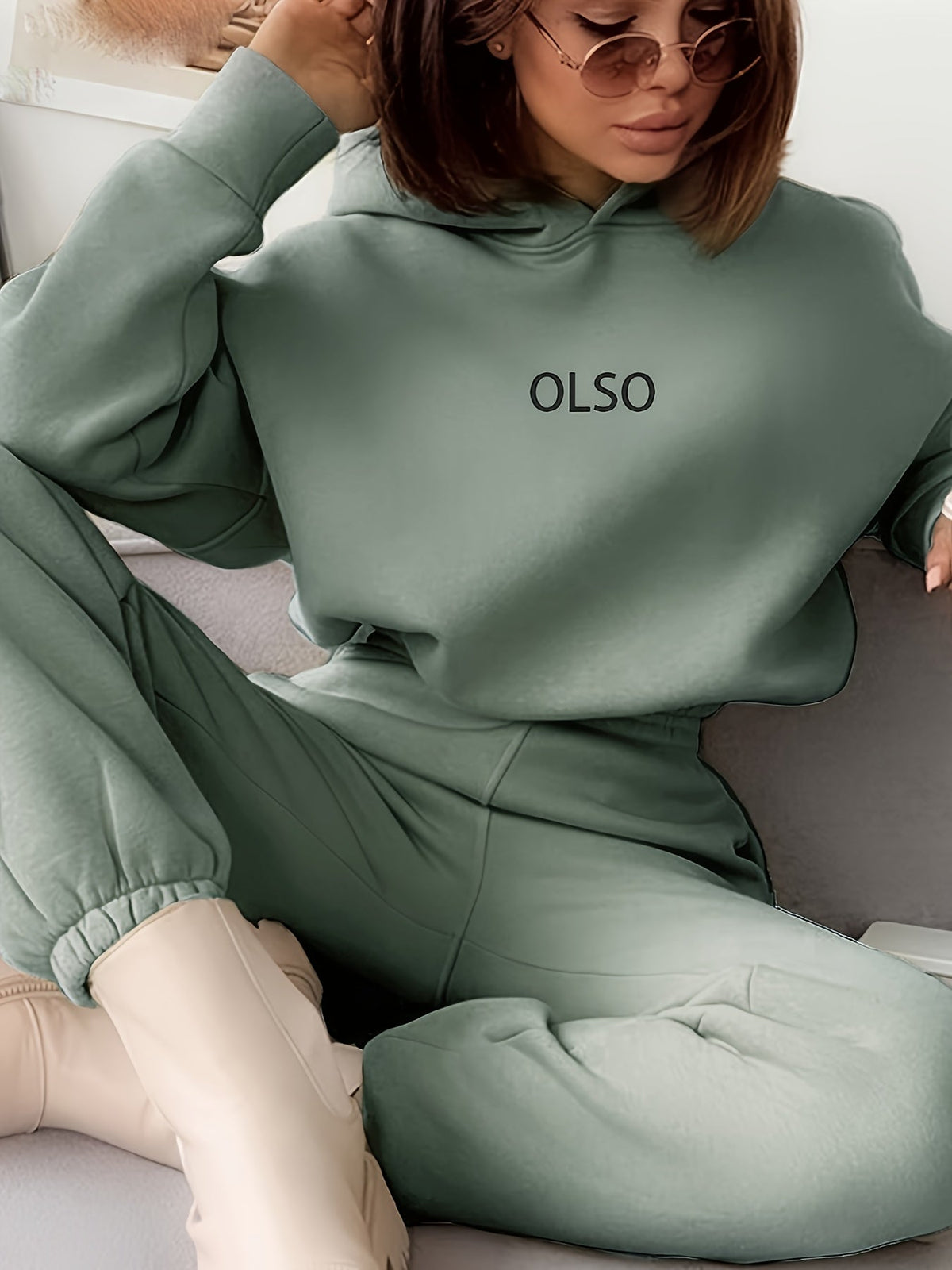 Casual tweedelige set met stijlvolle letterprint