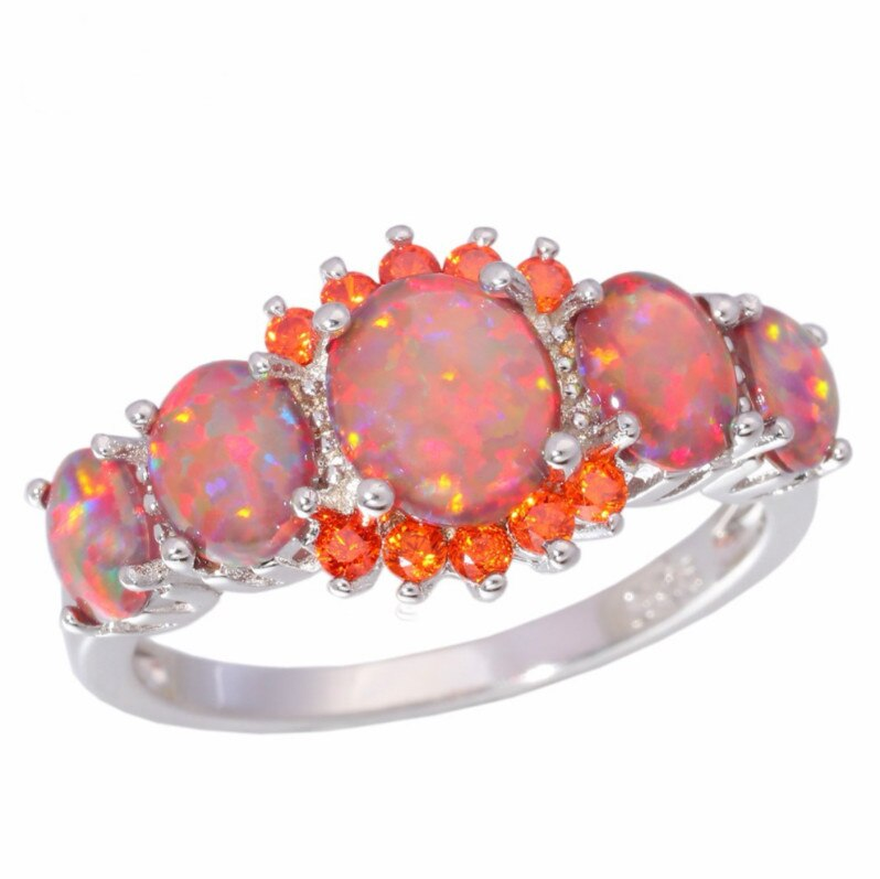 Oranje ring met vuuroopaal