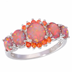Oranje ring met vuuroopaal