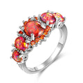 Oranje ring met vuuroopaal