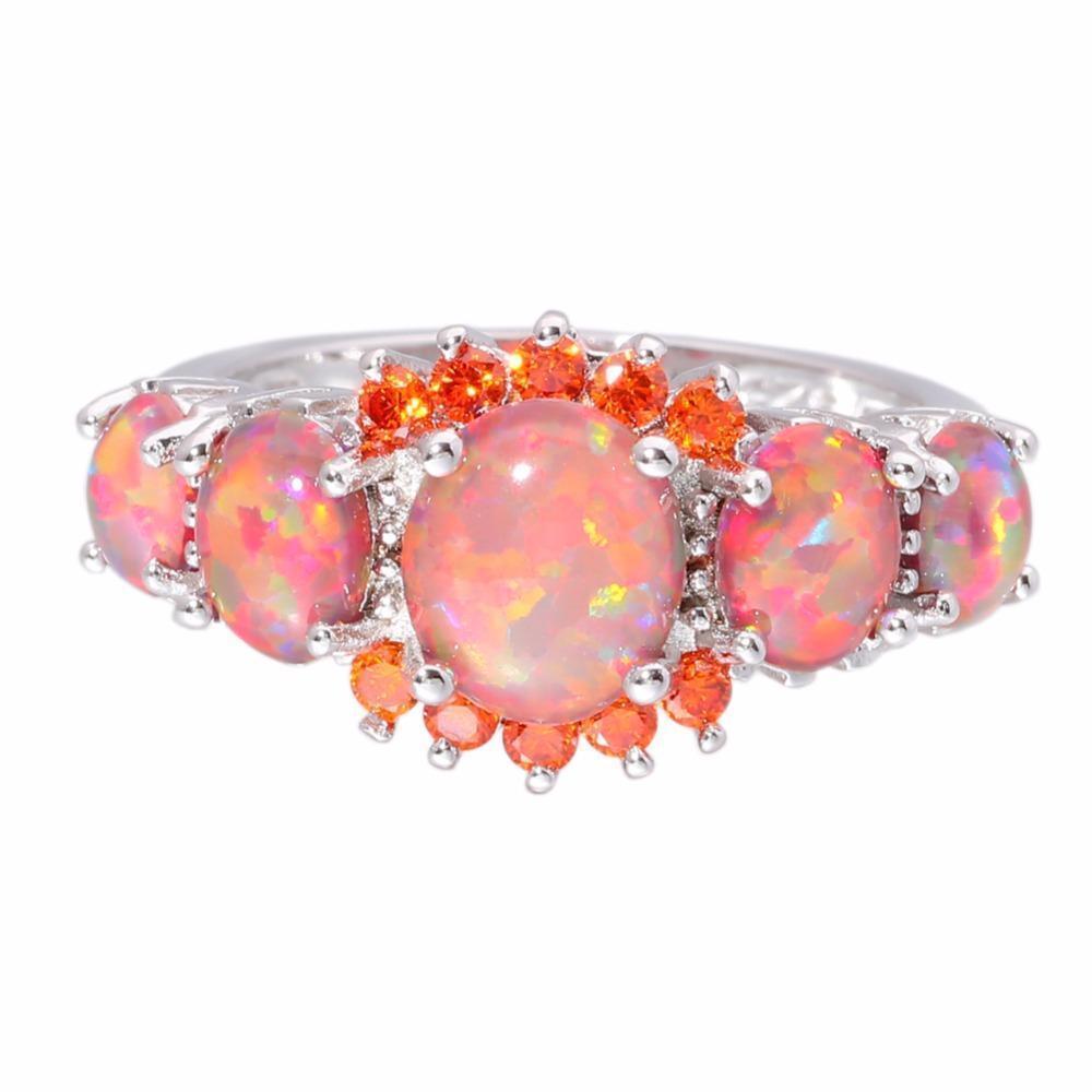 Oranje ring met vuuroopaal