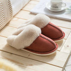 Faux suède damespantoffels