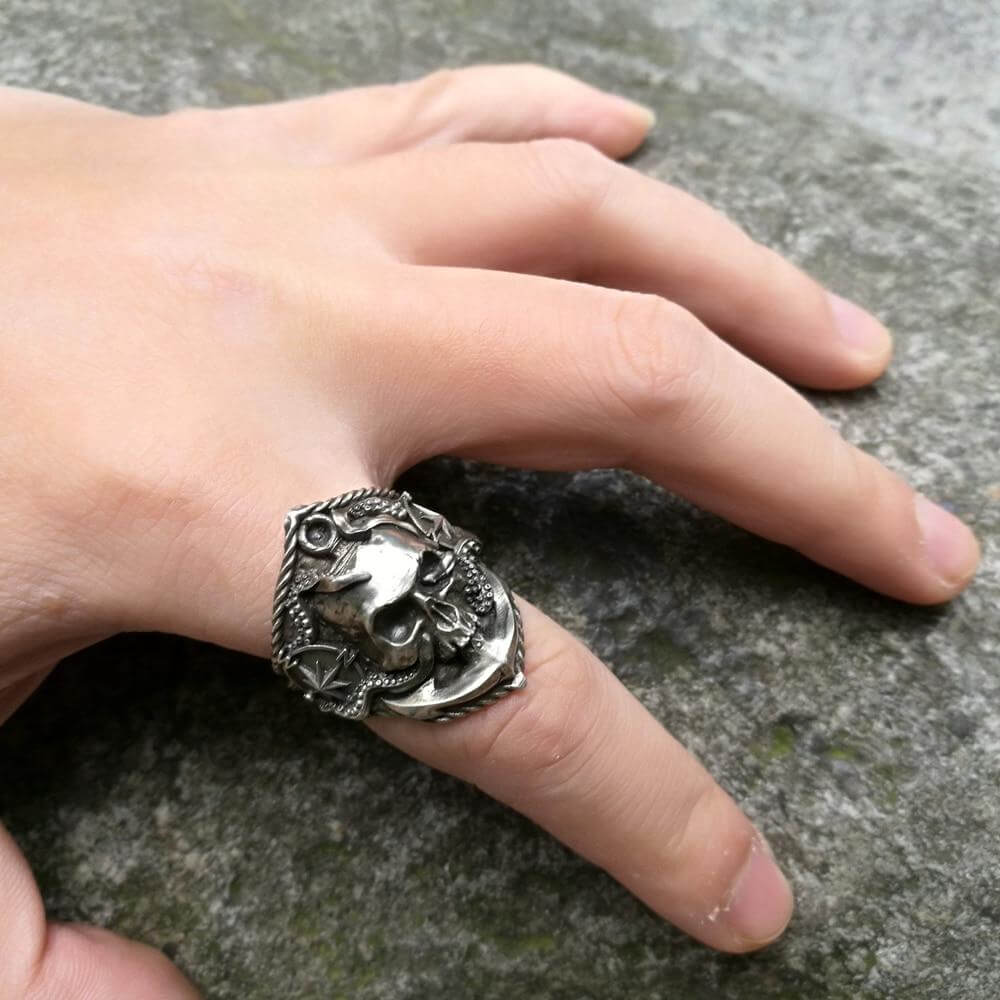 Gothic schedel ring – kleur: Zilver — afbeelding 8