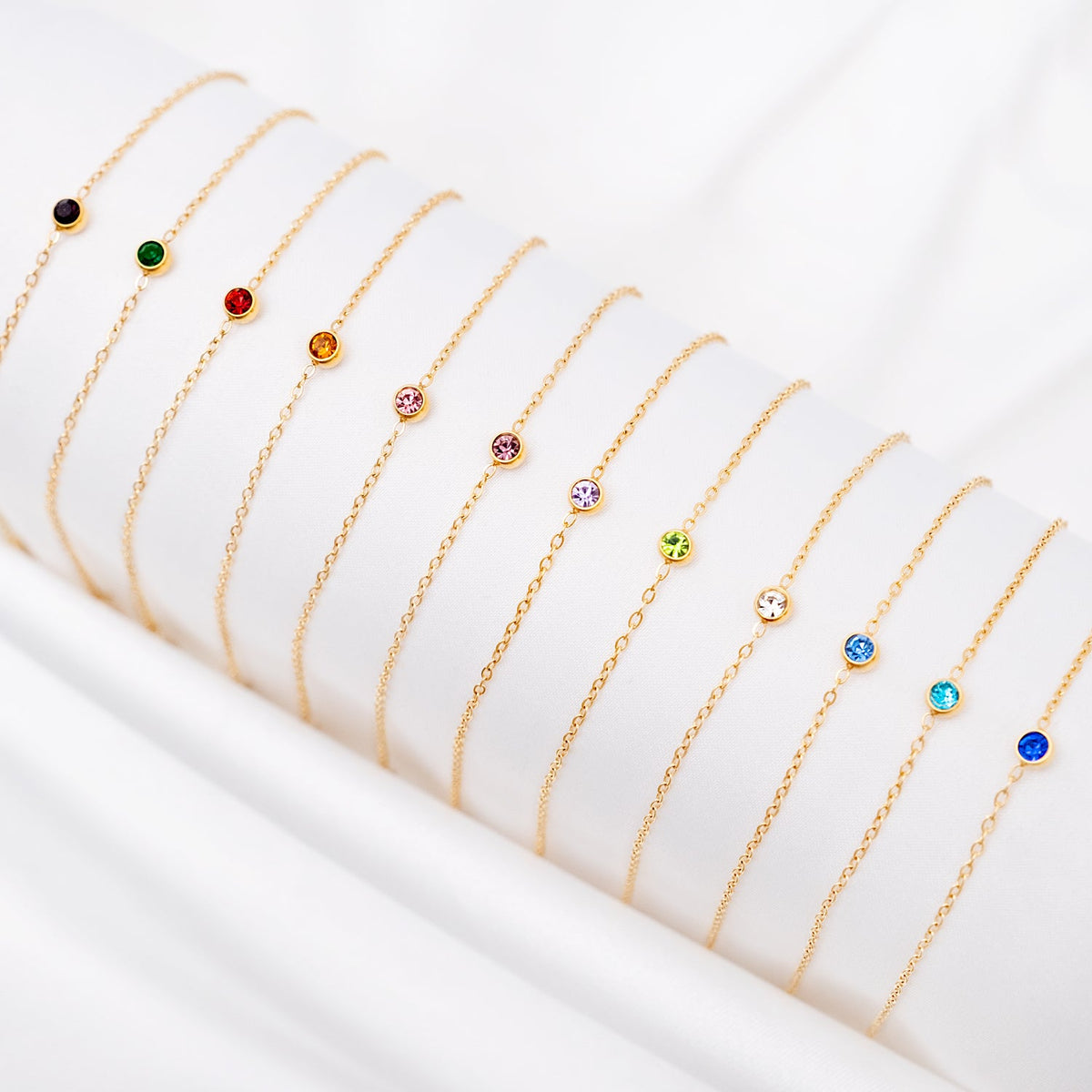 Ronde geboortesteenarmband met edelsteen