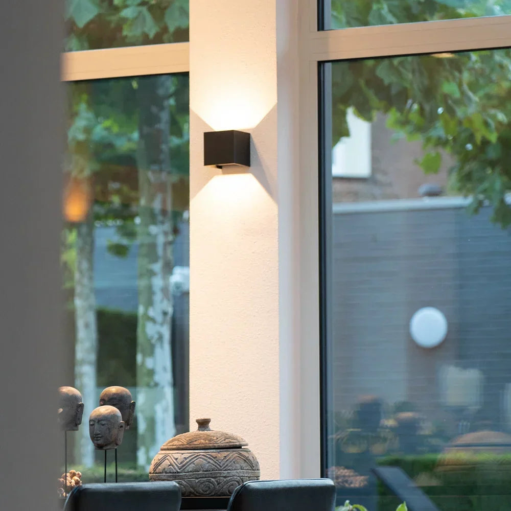 LED kubus wandlamp