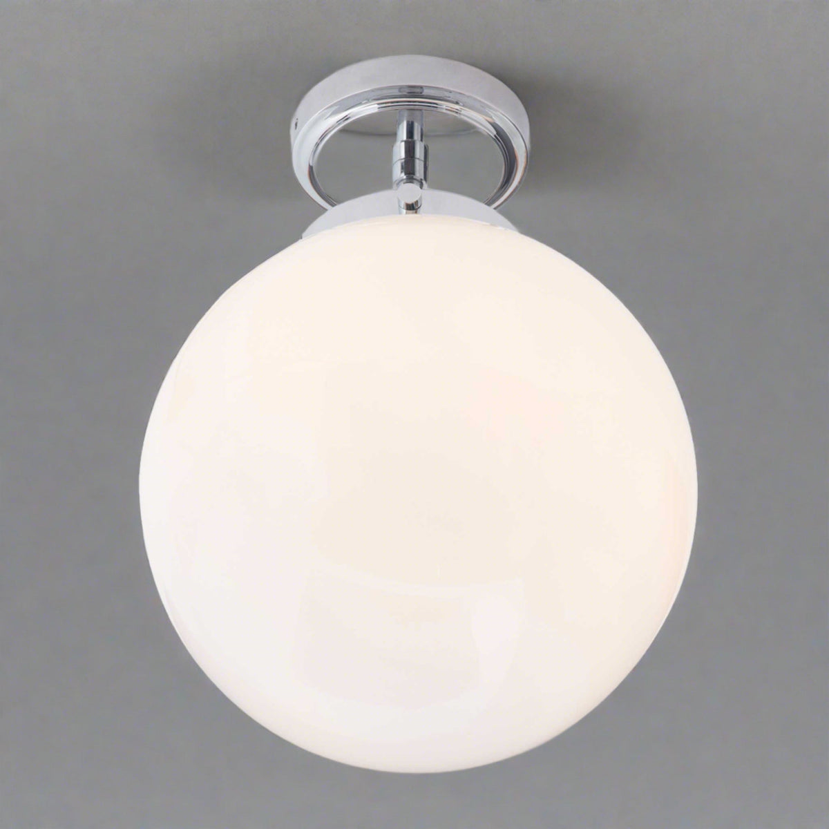 Bolvormige plafondverlichting