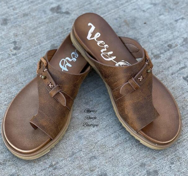 Summer sandals