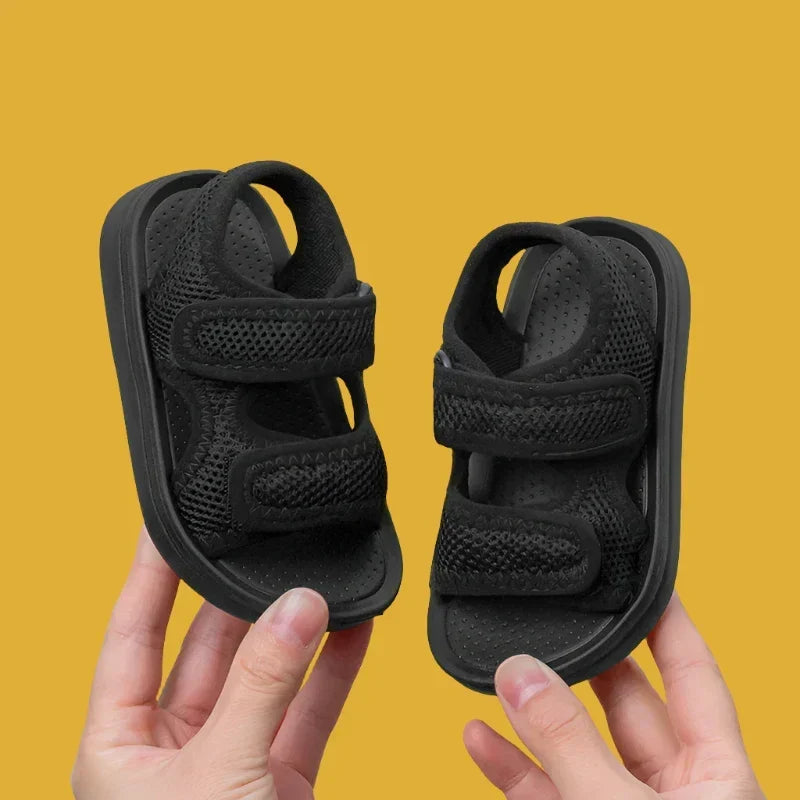 Ademende kindersandalen met zachte zool en snelsluiting – licht om mee te lopen