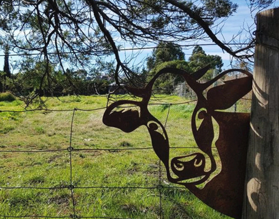 Metalen dierendecoratie Peek a Boo