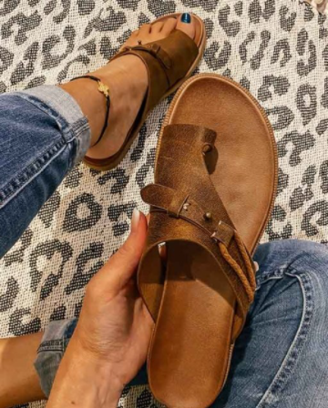 Summer sandals