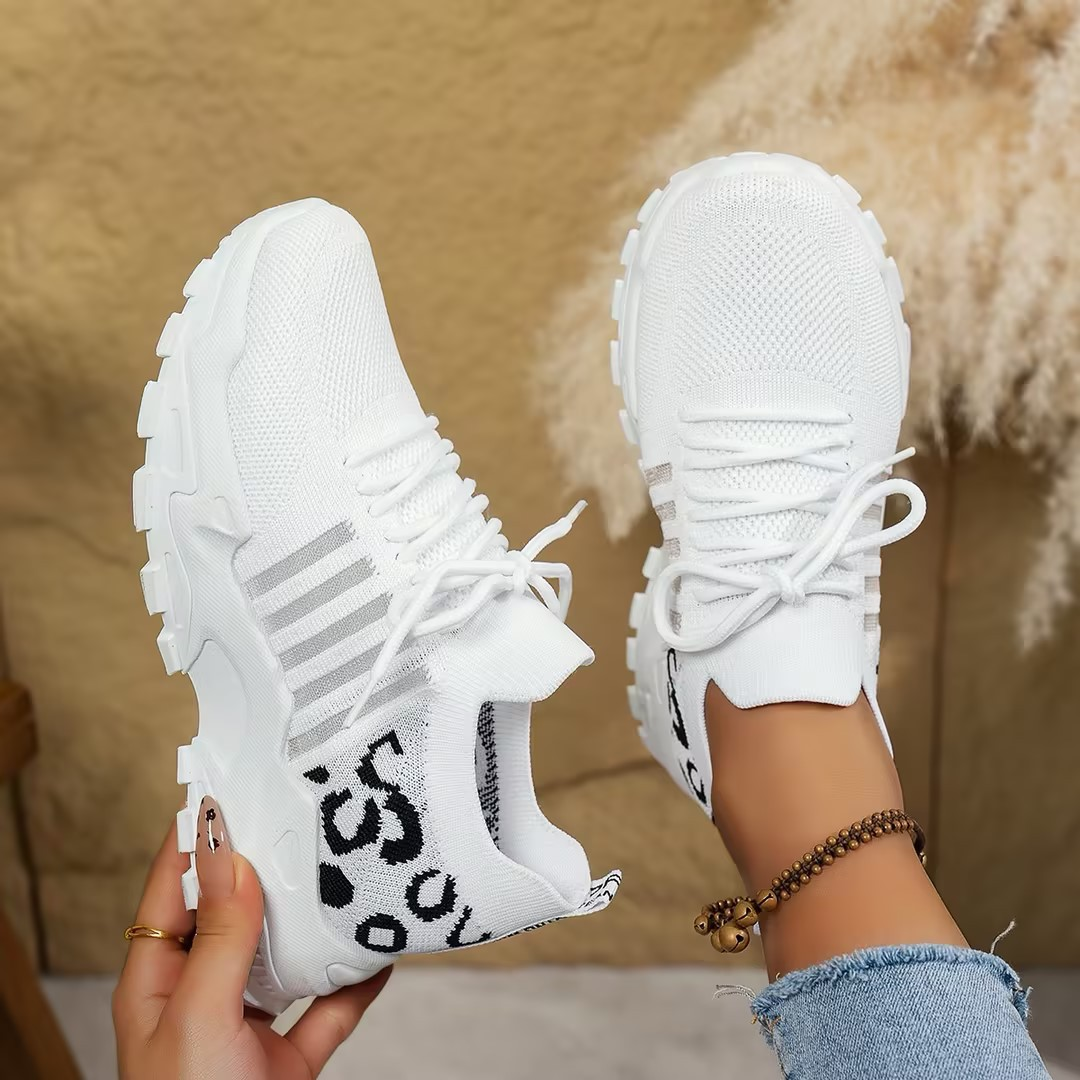 Sneakers met ademend bovenwerk en gedempte platformzool