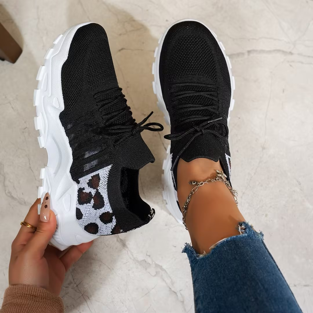 Sneakers met ademend bovenwerk en gedempte platformzool