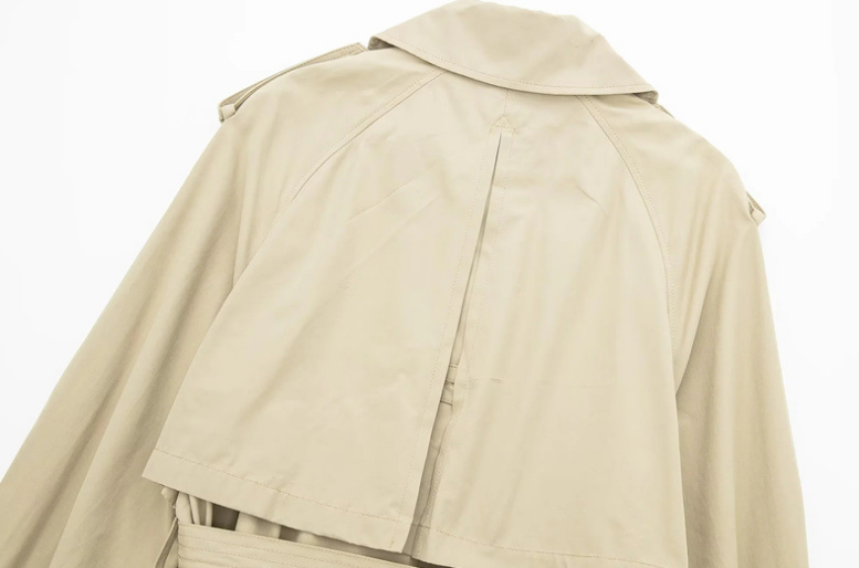 Trenchcoat Tess